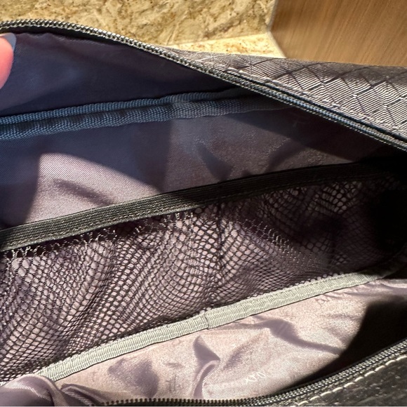 🎉 HP 🎊 Thirty-One Black Small Travel Bag - Picture 5 of 8